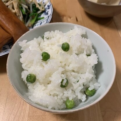 いつもはお豆も一緒に炊いてしまうのですが、後から入れてもちゃんと豆の良い香りがご飯にうつっていてとてもおいしかったです。塩の塩梅もとても良かったです。